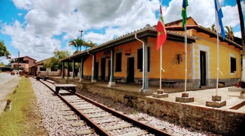 Antiga Estação Ferroviária de Pedras Grandes é hoje Casa da Cultura com museu