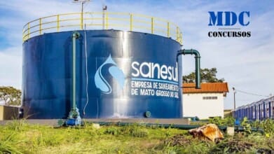 Concurso Sanesul MS com vagas para diversos níveis de escolaridade; salários de até R$ 7,8 mil