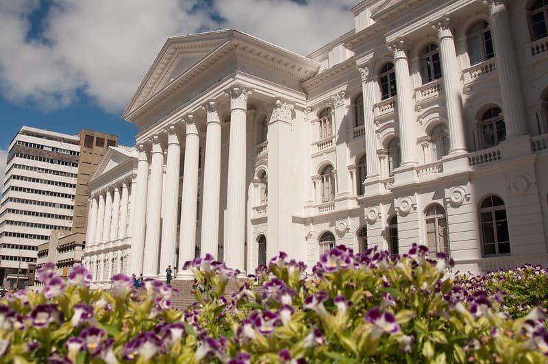 UFPR abre concurso para Professor de Magistério Superior; salários de até R$ 10,4 mil 1 UFPR abre concurso para Professor de Magistério Superior; salários de até R$ 10,4 mil