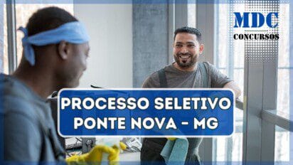 Homens de porte médio limpando o escritório juntos | Processo Seletivo Ponte Nova – MG