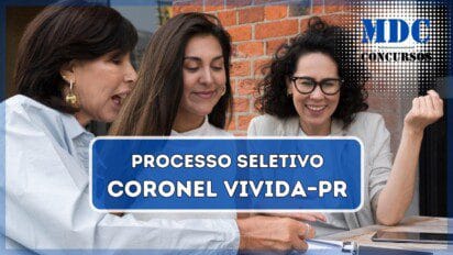 Mulheres bonitas trabalhando ao ar livre com documentos e caneta na mesa | Processo Seletivo Coronel Vivida – PR