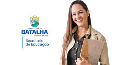 Processos Seletivos 6 Imagem institucional da Prefeitura de Batalha-PI destaca uma profissional da educação sorridente, com logotipo oficial e ênfase na Secretaria de Educação, reforçando a mensagem educacional.