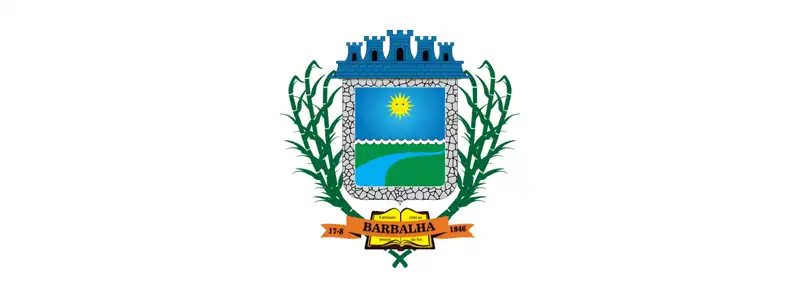 Barbalha (CE) oferece salários de até R$ 10,5 mil em Processo Seletivo 1 Brasão oficial do município de Barbalha, com escudo azul, sol dourado, paisagem verde e muralha no topo, ladeado por ramos de cana-de-açúcar e faixa dourada com o nome da cidade.