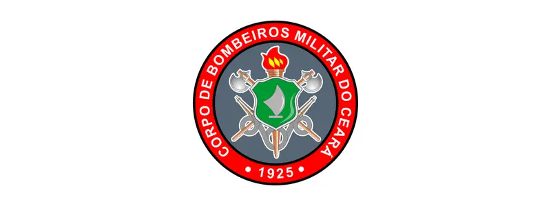 Concurso Público CBMCE 2025: divulgado classificação preliminar 1 Brasão circular do Corpo de Bombeiros Militar do Ceará - CBMCE com borda vermelha, texto em branco e elementos centrais como machados, tocha e mangueiras sobre um escudo verde.