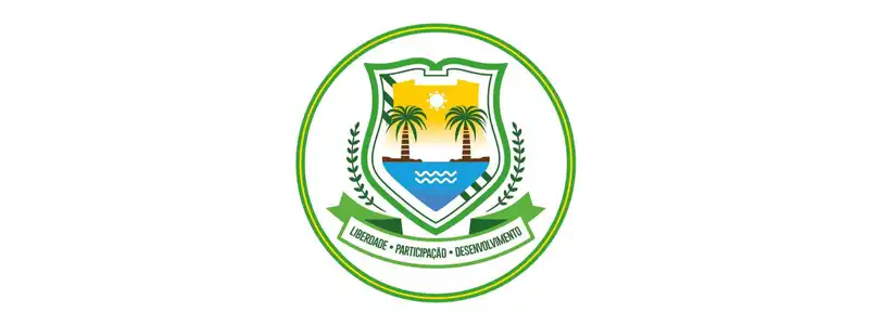 Eusébio/CE abre concurso com 1694 vagas de até R$ 5.486,00 na Educação 1 Brasão da Prefeitura de Eusébio com escudo verde e branco, ilustração de duas palmeiras, sol, mar e ondas, cercado por ramos laterais e faixa inferior com o lema “Liberdade, Participação, Desenvolvimento”.