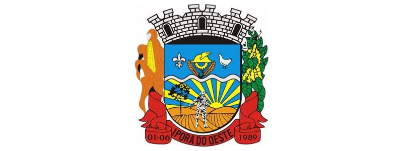 Iporã do Oeste oferece salários de até R$ 2,6 mil para professores 20h/s 1 Brasão do município de Iporã do Oeste/SC com elementos agrícolas, naturais e faixa vermelha com o nome e data.