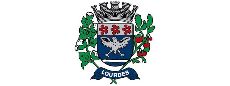 Lourdes/SP abre processo seletivo com salários de até R$ 5 mil 1 Brasão do município de Lourdes-SP com escudo azul, águia ao centro, flores vermelhas acima, ramos laterais e faixa inferior com o nome Lourdes.