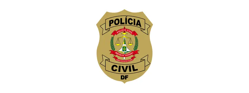 Brasão da Polícia Civil do Distrito Federal - PCDF em formato de distintivo dourado com o escudo oficial ao centro e a inscrição Polícia Civil DF
