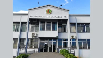 Sede da Prefeitura - Concurso Barracão PR