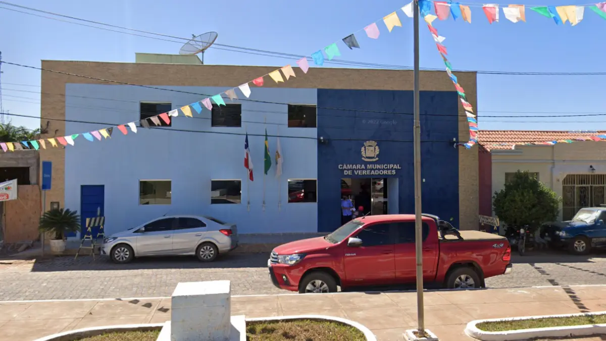 Concurso Câmara de Correntina BA abre 35 vagas com salários até R$ 7 mil 1 Fachada da Câmara Municipal de Correntina BA, sede do Concurso Câmara de Correntina BA