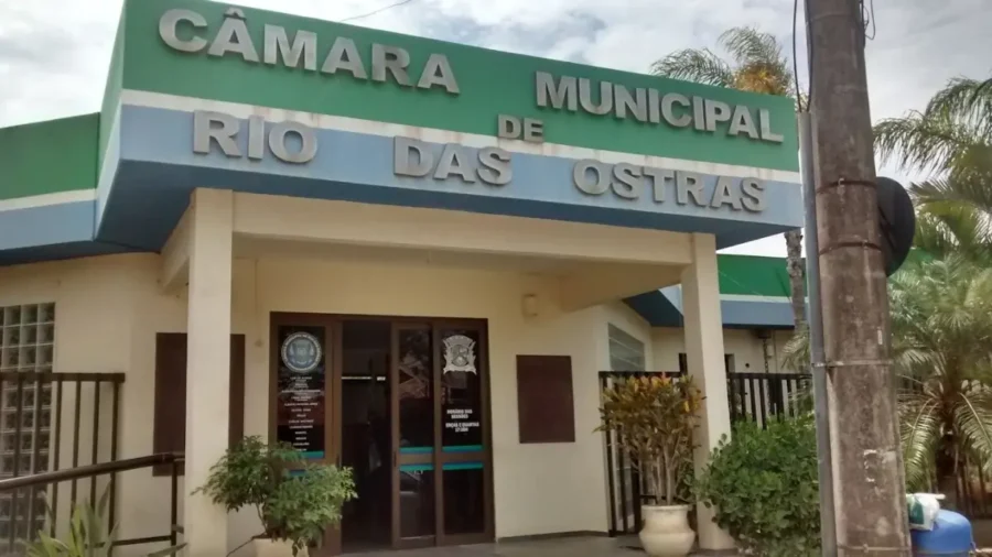 Fachada da sede do legislativo municipal onde ocorrerá o Concurso Câmara de Rio das Ostras RJ