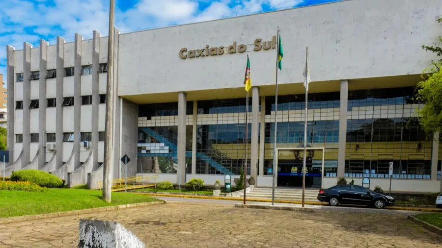 Fachada da Prefeitura Municipal de Caxias do Sul, sede do concurso Caxias do Sul RS 2026