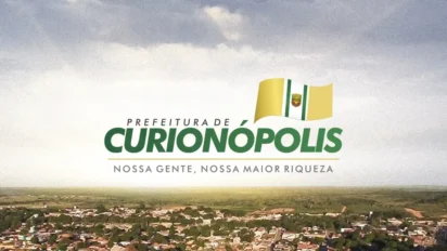 Logomarca da Prefeitura de Curionópolis com vista aérea da cidade, referente ao concurso Curionópolis PA