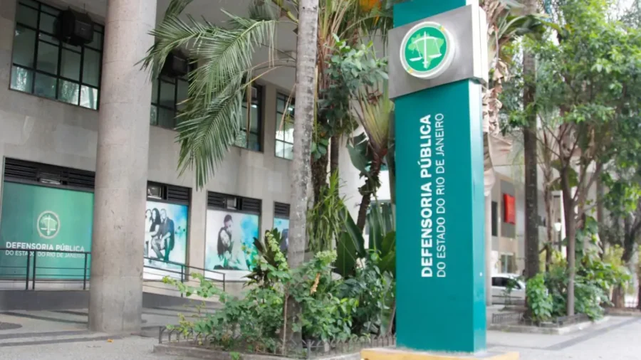 Fachada da sede da Defensoria Pública do Estado do Rio de Janeiro, onde será realizado o concurso DPE RJ