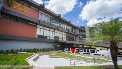 Concurso Esteio RS na sede da Prefeitura Municipal