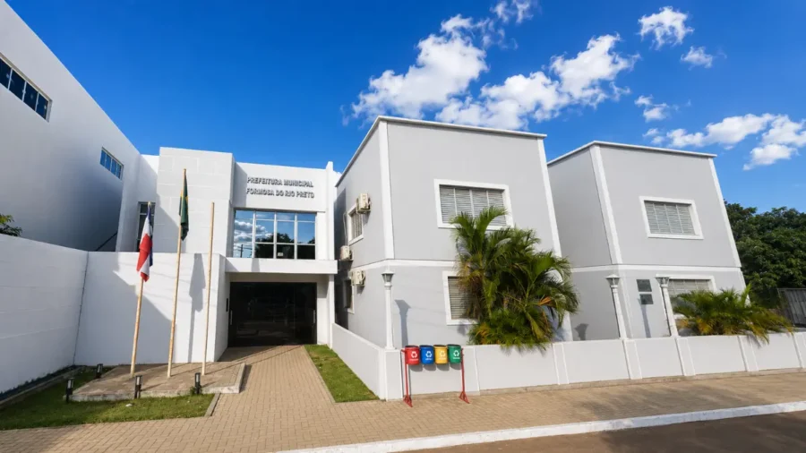 Sede da Prefeitura Municipal de Formosa do Rio Preto, órgão promotor do concurso Formosa do Rio Preto BA