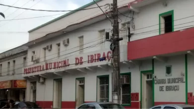 Fachada do prédio da Prefeitura Municipal de Ibiraçu, sede administrativa onde atuarão os aprovados no novo Concurso Ibiraçu ES