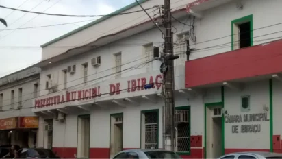 Fachada do prédio da Prefeitura Municipal de Ibiraçu, sede administrativa onde atuarão os aprovados no novo Concurso Ibiraçu ES