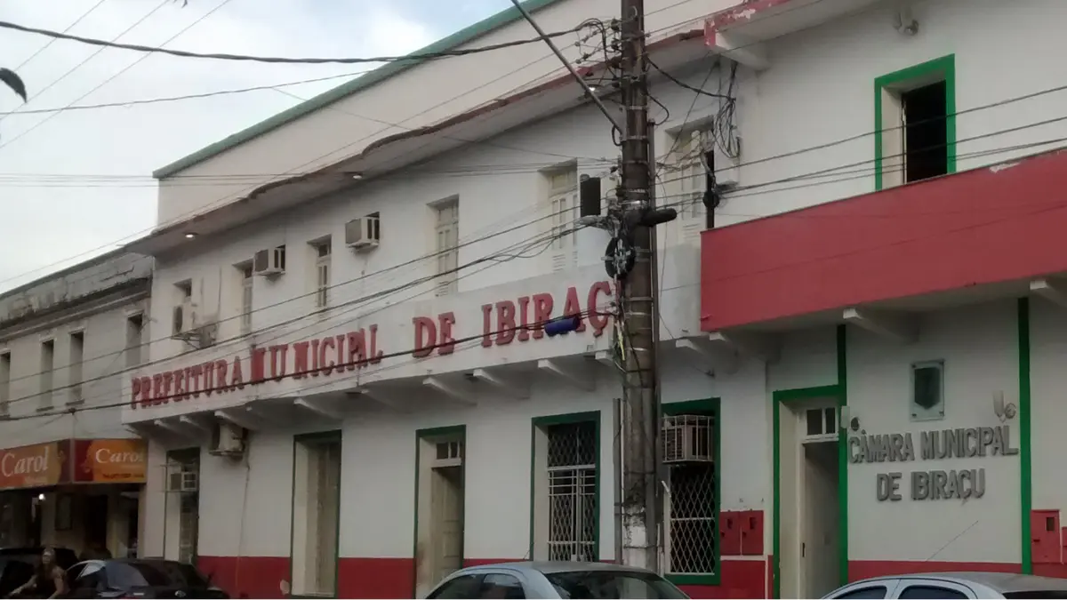 Fachada do prédio da Prefeitura Municipal de Ibiraçu, sede administrativa onde atuarão os aprovados no novo Concurso Ibiraçu ES
