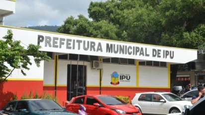 Concurso Ipu CE na Prefeitura Municipal de Ipu com fachada do prédio público