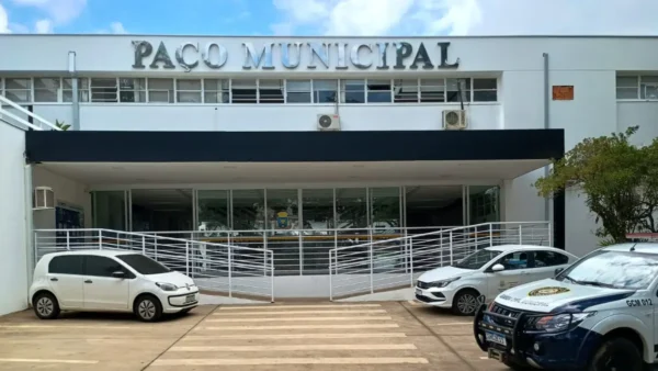 Concurso Itapeva SP 2026: edital abre 743 vagas e salários de até R$ 5,7 mil 5 Concurso Itapeva SP 2026: Paço Municipal da Prefeitura de Itapeva, sede administrativa