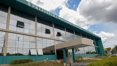 Fachada da Prefeitura de Manaus, sede do concurso PGM Manaus