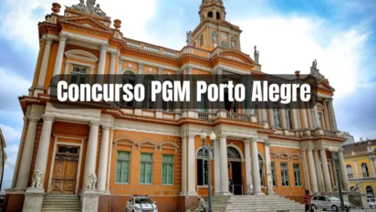 Fachada do Paço Municipal de Porto Alegre, prédio histórico em tons de laranja e branco, com o texto sobreposto Concurso PGM Porto Alegre.