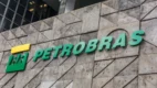 Concurso Petrobras 2026: fachada com logotipo da Petrobras em prédio corporativo da empresa