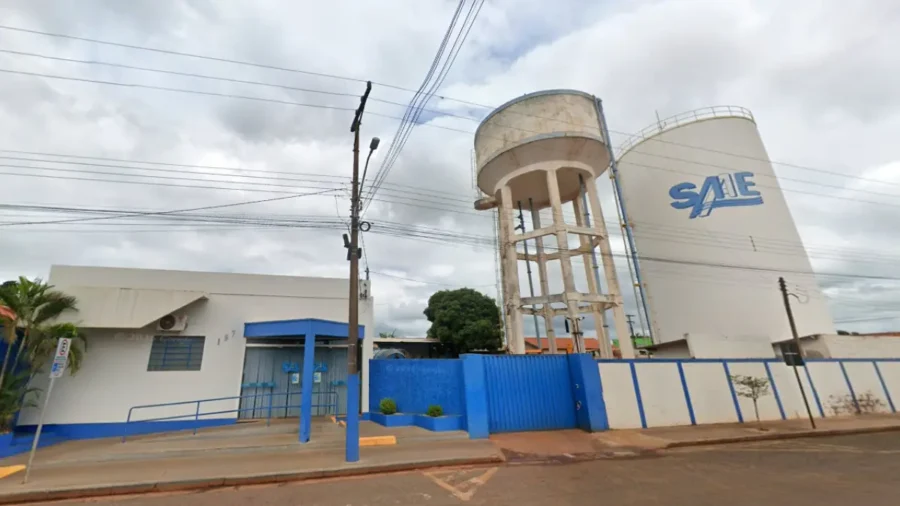 Sede do SAAE com caixa d'água ao fundo — concurso SAAE Cândido Mota SP 2026