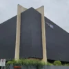 Concurso SEDES DF 2026 com imagem da sede da SEDES DF no Distrito Federal