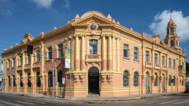 Concurso SEFAZ CE 2026 — fachada histórica da Secretaria da Fazenda do Estado do Ceará, em Fortaleza