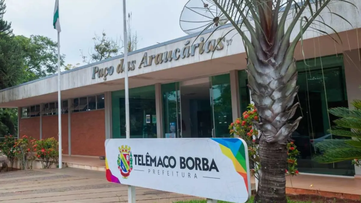 Concurso Telêmaco Borba PR 2026 — fachada do Paço das Araucárias, sede da Prefeitura Municipal de Telêmaco Borba, no Paraná
