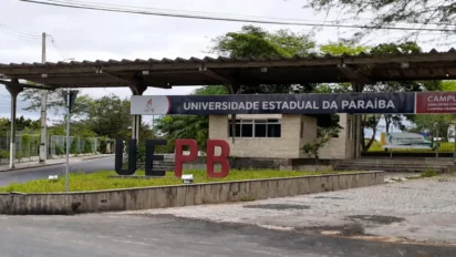 Concurso UEPB 2026 com vagas técnico-administrativas, imagem da Universidade Estadual da Paraíba em Campina Grande