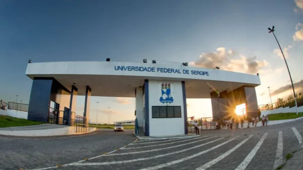 Concurso UFS abre 8 vagas imediatas com salários de até R$ 13.753,96 para professores 3 Concurso UFS