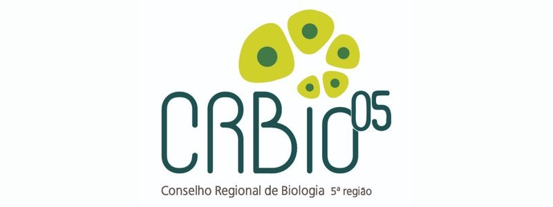 Logo do CRBio-05 com formas verdes estilizadas semelhantes a células acima do nome e a inscrição "Conselho Regional de Biologia 5ª região" abaixo.