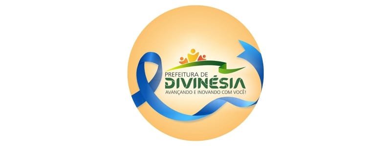 Divinésia/MG lança seleção com salários de até R$ 16,4 mil 1 Logotipo da Prefeitura de Divinésia-MG com laço azul e o slogan "Avançando e inovando com você!" em um fundo circular alaranjado.