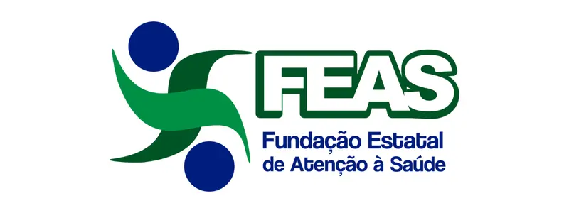 FEAS Curitiba lança processo seletivo com 153 vagas de até R$ 11.323,53 1 Logotipo da FEAS com formas abstratas em verde e azul ao lado do nome Fundação Estatal de Atenção à Saúde em letras verdes e azuis