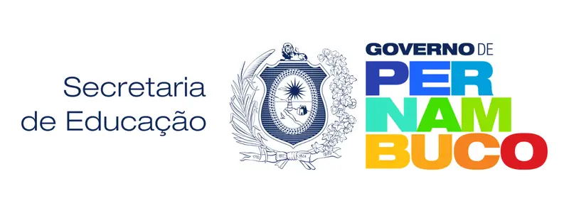 Logotipo da Secretaria de Educação e do Governo de Pernambuco. À esquerda, o texto Secretaria de Educação em azul. Ao centro, o brasão do estado. À direita, o nome Pernambuco escrito em letras grandes e coloridas.