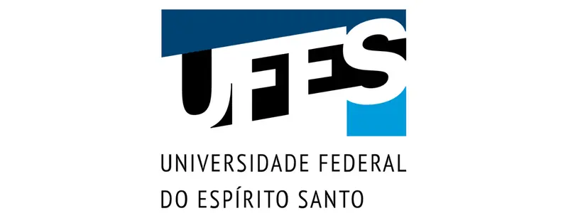 Logotipo da UFES com a sigla em destaque nas cores preta e azul, acompanhada do nome Universidade Federal do Espírito Santo em letras pretas abaixo