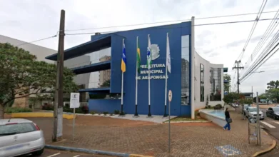 Fachada da Prefeitura Municipal de Arapongas, sede do processo seletivo Arapongas PR