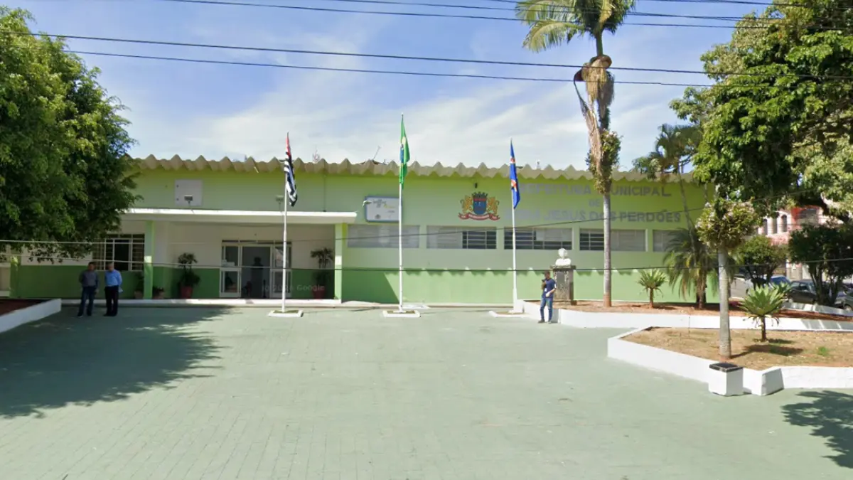Fachada da Prefeitura de Bom Jesus dos Perdões SP, sede do processo seletivo Bom Jesus dos Perdões SP com 18 vagas em diversas áreas