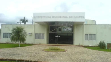 Fachada da Prefeitura Municipal de Ilhota que abre processo seletivo Ilhota SC com vagas em CR