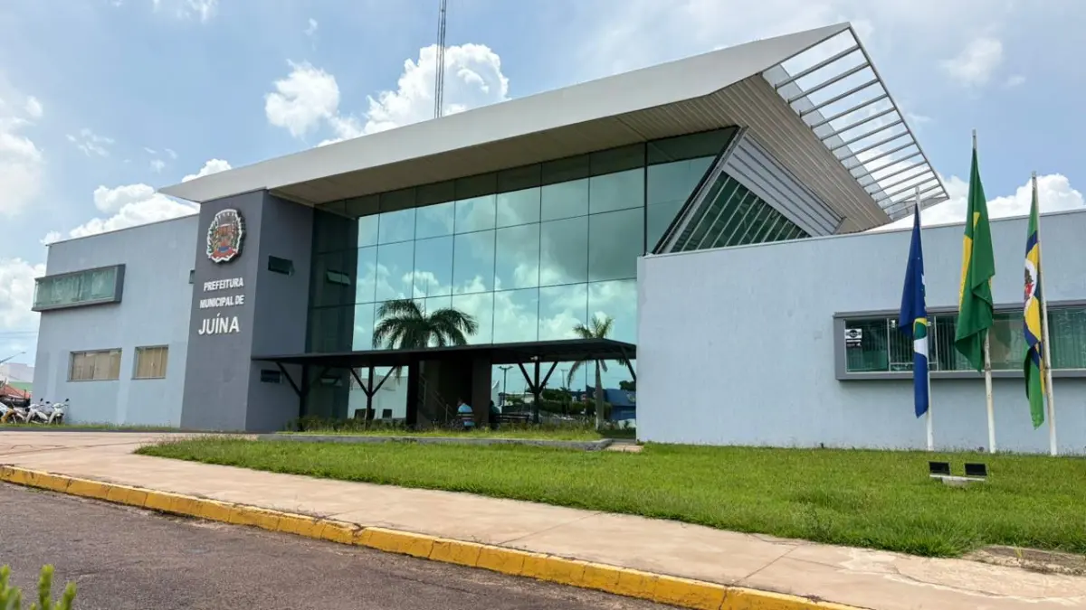 Sede da Prefeitura de Juína MT onde ocorre o processo seletivo Juína MT 2026 com vagas na área da saúde