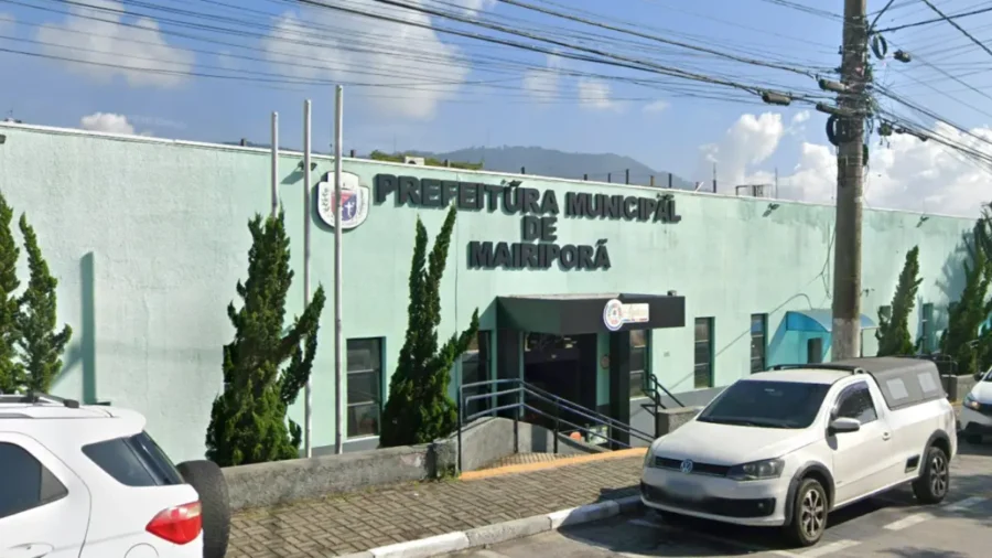 Fachada da Prefeitura Municipal de Mairiporã com processo seletivo Mairiporã SP aberto
