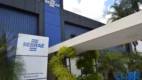 Fachada da agência de atendimento SEBRAE no SIA, com logotipo azul e branco, referência ao processo seletivo SEBRAE DF