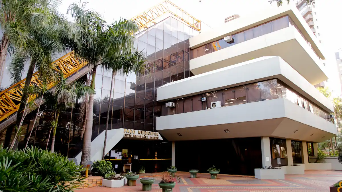 Processo seletivo Maringá PR 2026: FAFIPA é contratada como banca e edital deve sair em breve 1 Processo seletivo Maringá PR 2026: Paço Municipal de Maringá, sede da Prefeitura