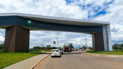 Processo seletivo Novo Gama GO 2026 — pórtico de entrada do Município de Novo Gama, em Goiás