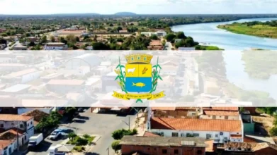 REDA Sítio do Mato BA: vista aérea da cidade com rio ao fundo e área urbana