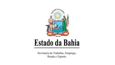 Processos Seletivos 9 Imagem com o brasão oficial do Estado da Bahia ao centro, contendo figuras humanas representando o trabalho e a justiça, além de elementos como mar, montanhas e embarcação. Acima do brasão, lê-se "Estado da Bahia", e abaixo, "Secretaria do Trabalho, Emprego, Renda e Esporte". A arte institucional representa o governo estadual e seus órgãos administrativos. Ideal para uso oficial e informativo (Imagem com o brasão oficial do Estado da Bahia ao centro, contendo figuras humanas representando o trabalho e a justiça, além de elementos como mar, montanhas e embarcação. Acima do brasão, lê-se "Estado da Bahia", e abaixo, "Secretaria do Trabalho, Emprego, Renda e Esporte". A arte institucional representa o governo estadual e seus órgãos administrativos. Ideal para uso oficial e informativo. (REDA SETRE)