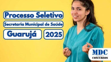 Processos Seletivos 8 Imagem com fundo amarelo mostra uma mulher usando uniforme azul de profissional da saúde, sorrindo e fazendo gesto com as mãos; ao lado, há textos em destaque com os dizeres “Processo Seletivo”, “Secretaria Municipal de Saúde”, “Guarujá” e “2025” em letras azuis e contorno branco; no canto inferior direito está o logotipo da MDC Concursos